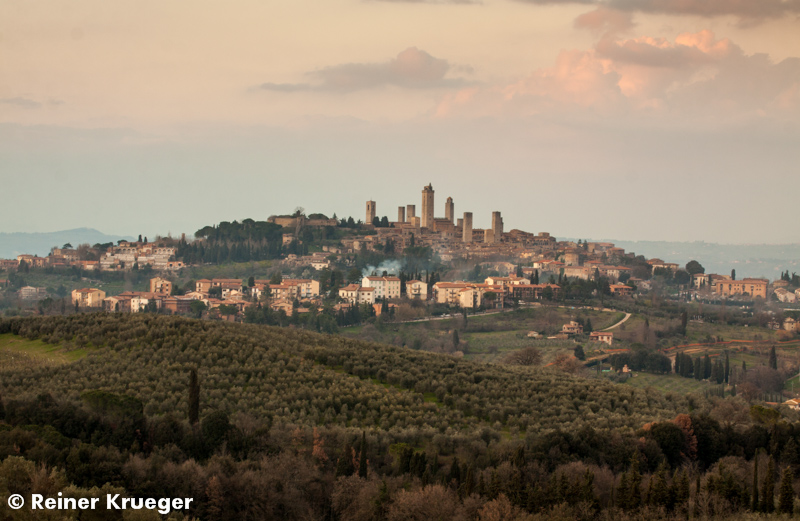 Toskana-137.jpg - Blick zurück auf San Gimignano